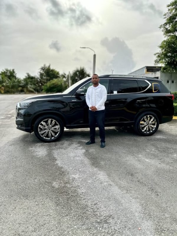 VIP-kuljetus Punta Canan lentokentän ja Bayahibe-hotellien välillä