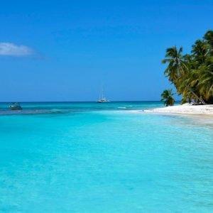 Punta Cana: Catamaran Dagtocht naar Catalina Eiland met Lunch